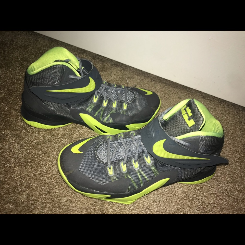 Nike Lebron Soldier 8